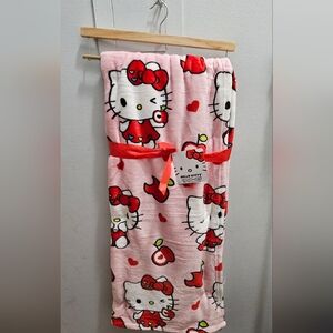 Hello Kitty Apple Throw